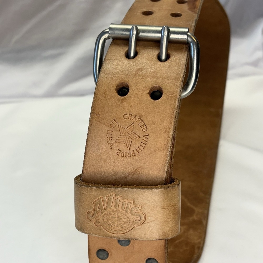 VTG Altus Medium Leather Weight Power Lifting Belt (28-34) 2 Prong Buckle